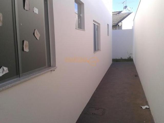Casa para venda em Centro, Araguari
