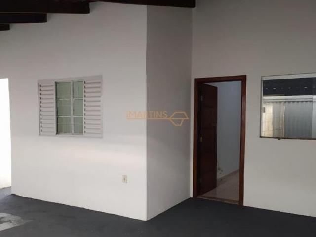 Casa para venda em Centro, Araguari