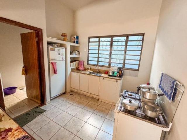 Casa para venda em Centro, Araguari