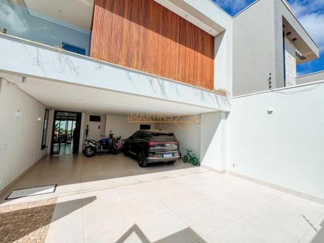 Casa para venda em Centro, Araguari