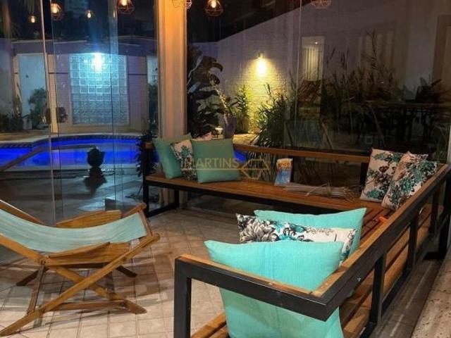 Casa para venda em Centro, Araguari