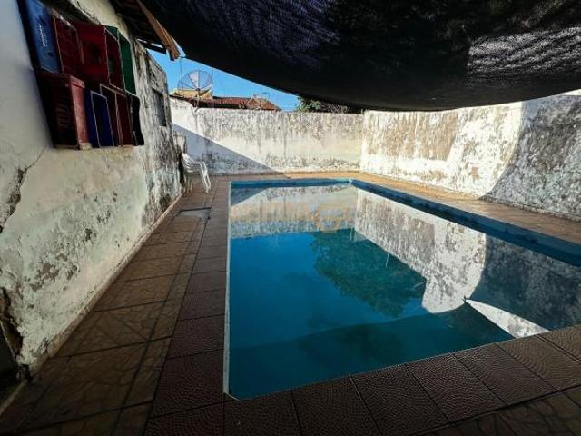 Casa para venda em Centro, Araguari