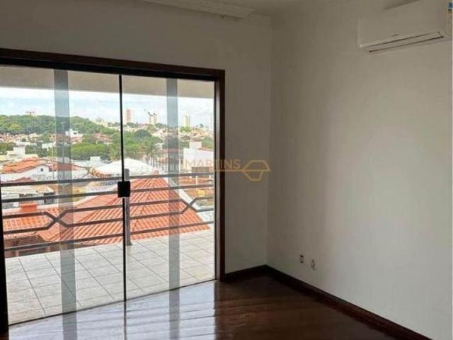 Casa para venda em Centro, Araguari