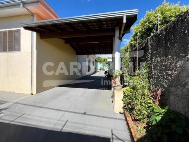 Casa para venda em Centro de 150.00m² com 4 Quartos, 1 Suite e 3 Garagens