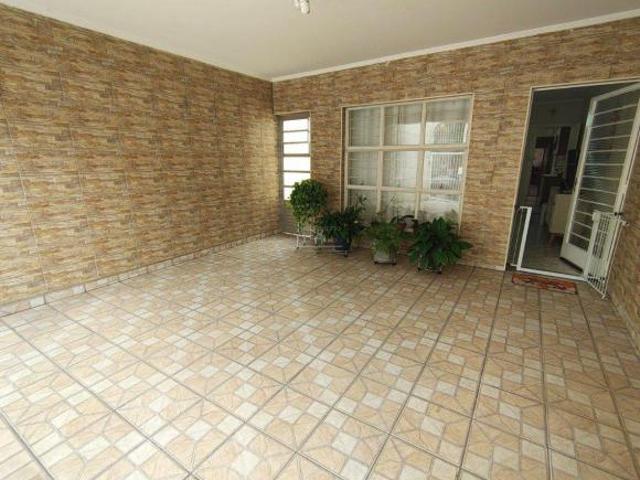 Casa para venda em Centro de 155.20m² com 3 Quartos, 2 Suites e 3 Garagens