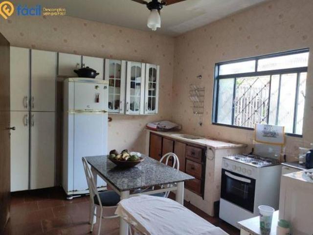 Casa para venda em Centro de 100.00m² com 2 Quartos e 1 Garagem