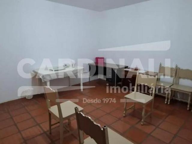 Casa para venda em Centro de 115.00m² com 2 Quartos e 2 Garagens