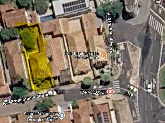 Casa para venda em Centro de 126.00m² com 3 Quartos e 6 Garagens