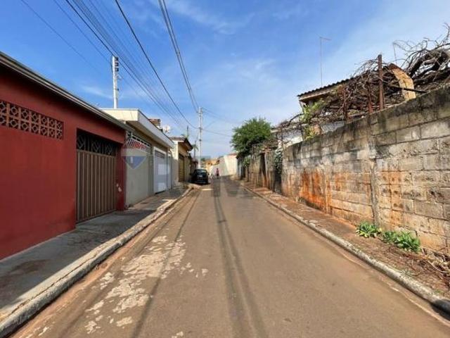Casa para venda em Centro de 139.62m² com 2 Quartos e 2 Garagens