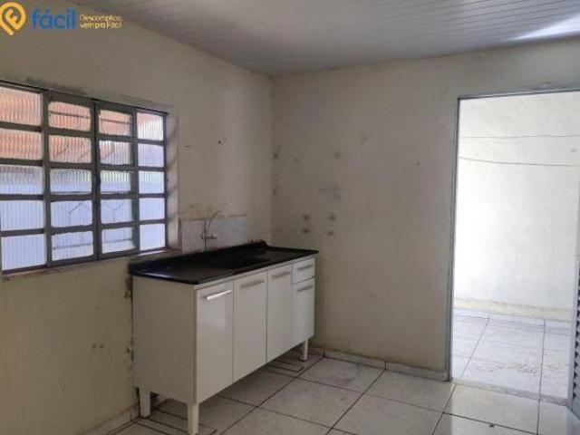 Casa para venda em Centro de 240.00m² com 2 Quartos e 2 Garagens