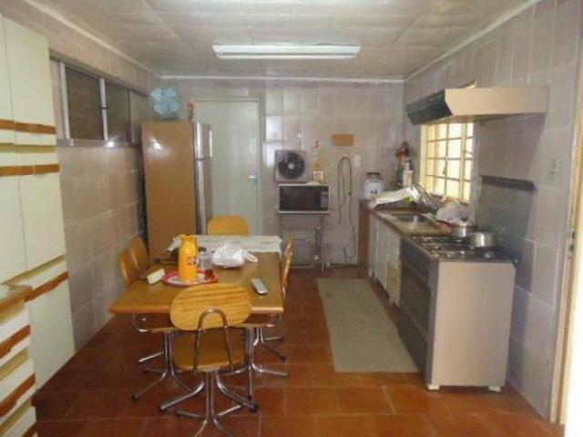Casa para venda em Centro de 241.00m² com 2 Quartos e 2 Garagens