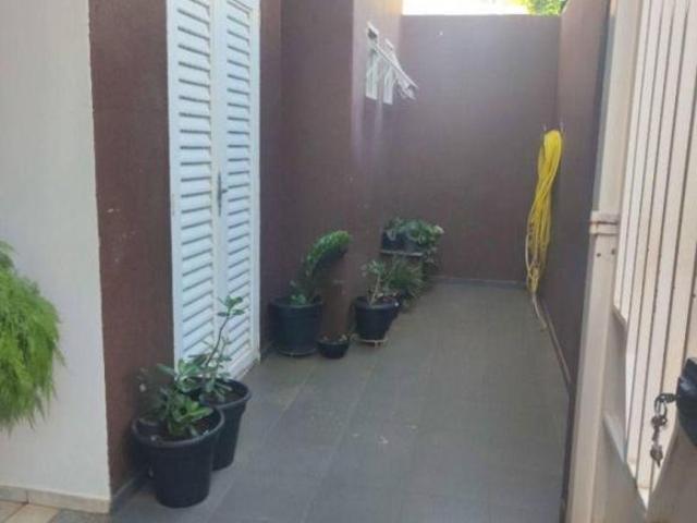 Casa para venda em Centro de 242.00m² com 3 Quartos, 1 Suite e 2 Garagens