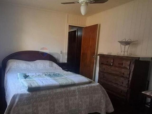 Casa para venda em Centro de 202.00m² com 3 Quartos, 1 Suite e 10 Garagens