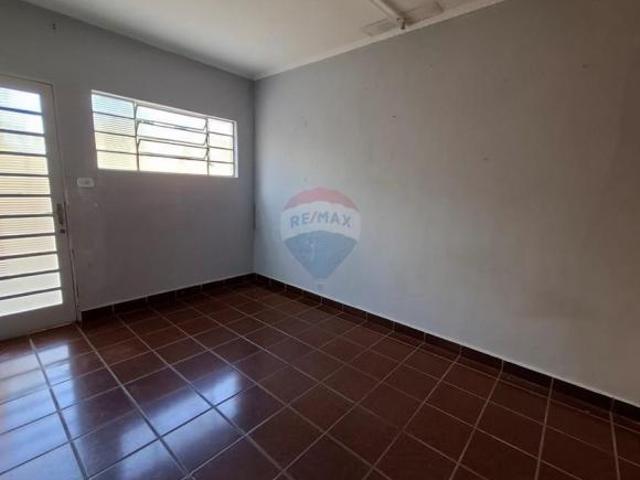 Casa para venda em Centro de 386.00m² com 5 Quartos e 1 Garagem