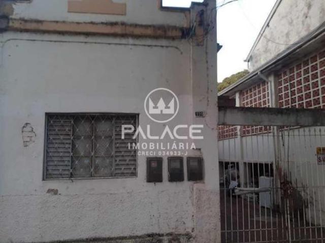 Casa para venda em Centro de 300.00m² com 4 Quartos, 1 Suite e 1 Garagem