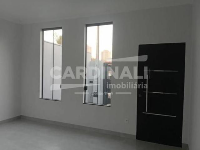 Casa para venda em Centro de 60.00m² com 2 Quartos, 1 Suite e 1 Garagem