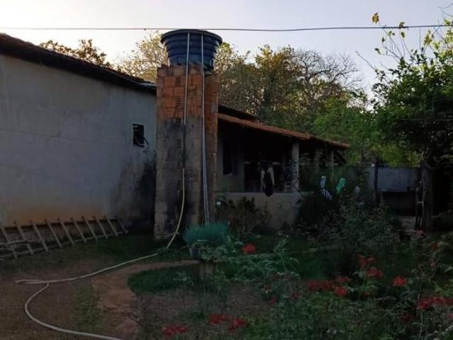 Casa para venda em Centro, Felixlândia