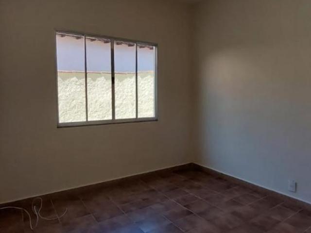 Casa para venda em Centro, Itutinga
