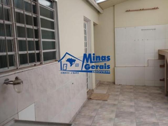 Casa para venda em Centro, Piranguinho