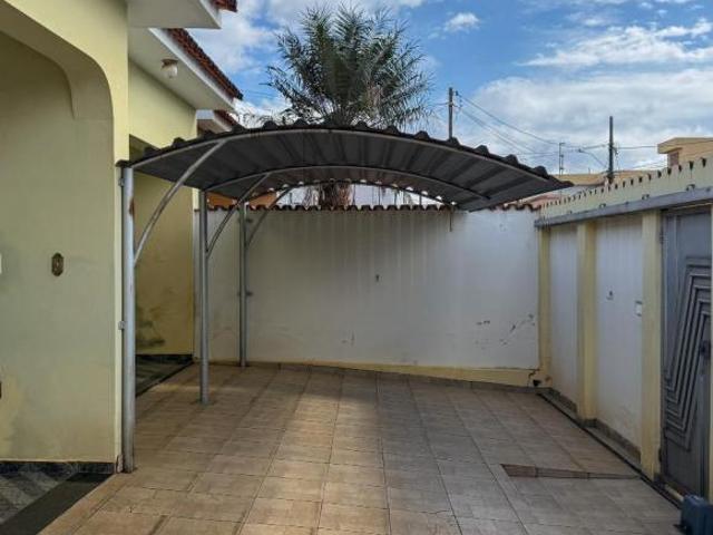 Casa para venda em Centro, Piumhi