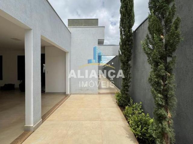 Casa para venda em Centro, Piumhi