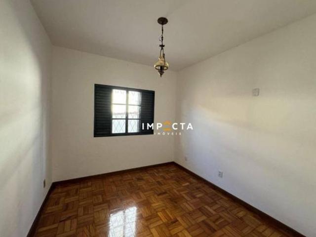 Casa para venda em Centro, Pouso Alegre
