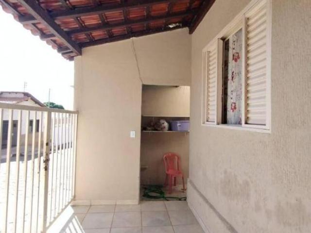 Casa para venda em Centro, Pratápolis