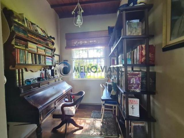 Casa para venda em Centro, São Lourenço