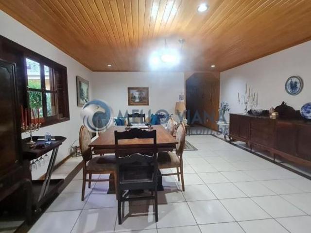 Casa para venda em Centro, São Lourenço
