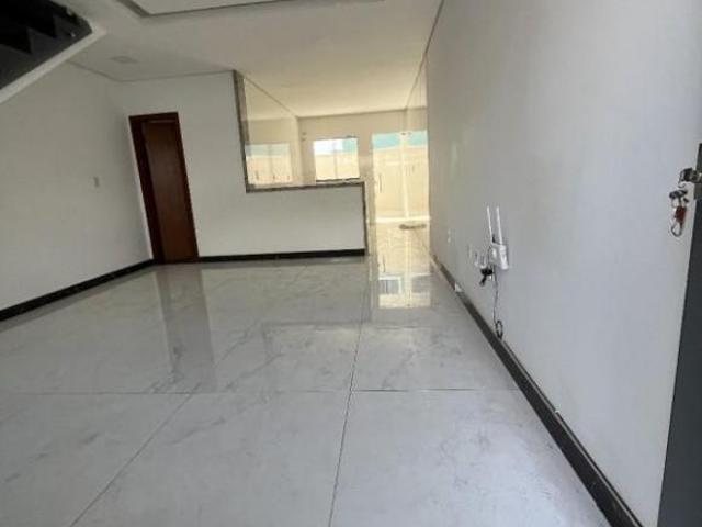 Casa para venda em Centro, Sarzedo