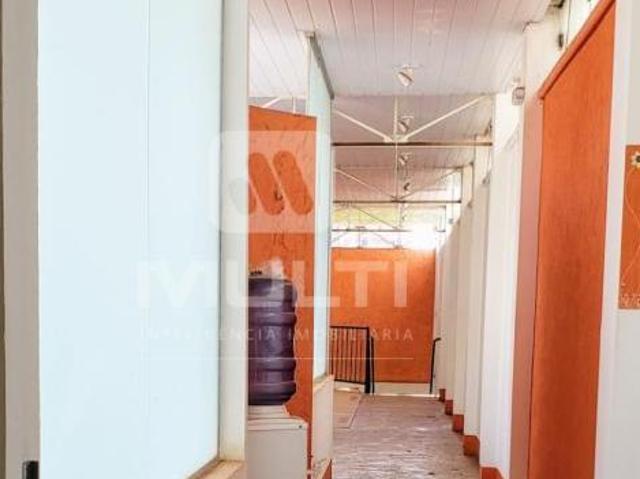 Casa para venda em Centro, Uberlândia