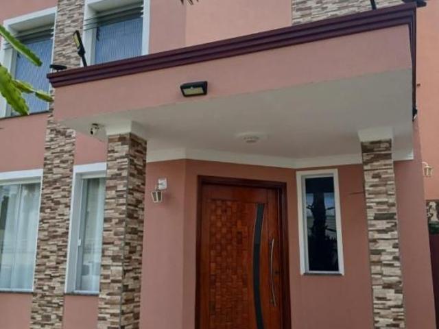 Casa para Venda em Cerquilho, Residencial Green Valley, 3 dormitórios, 1 suíte, 6 banheiros, 5 vagas