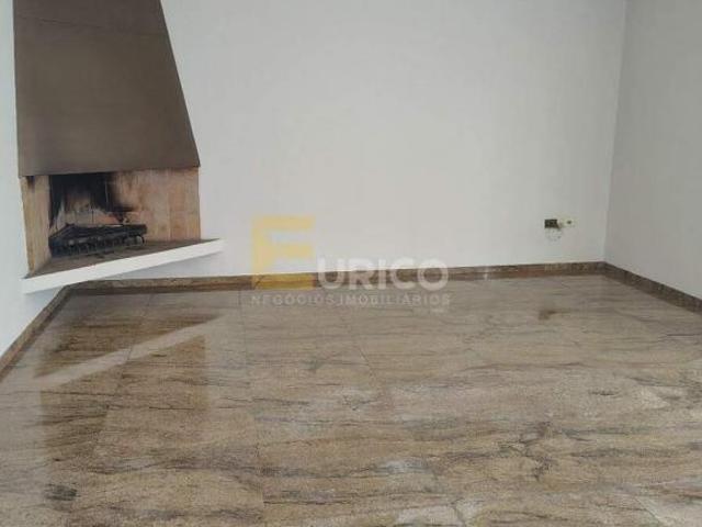 Casa para venda em Chácara Urbana de 408.00m² com 3 Quartos, 3 Suites e 5 Garagens