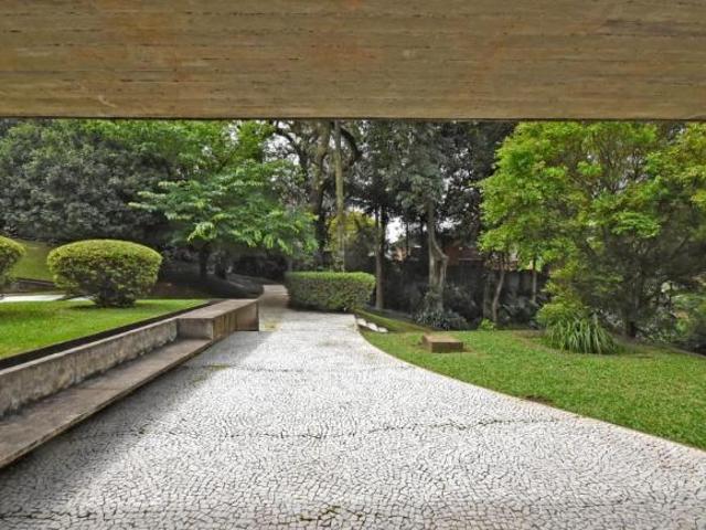 Casa para venda em Cidade Jardim com 4 quartos, sendo 4 suítes, 976m²