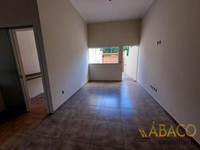 Casa para venda em Cidade Jardim de 86.00m² com 3 Quartos, 1 Suite e 1 Garagem