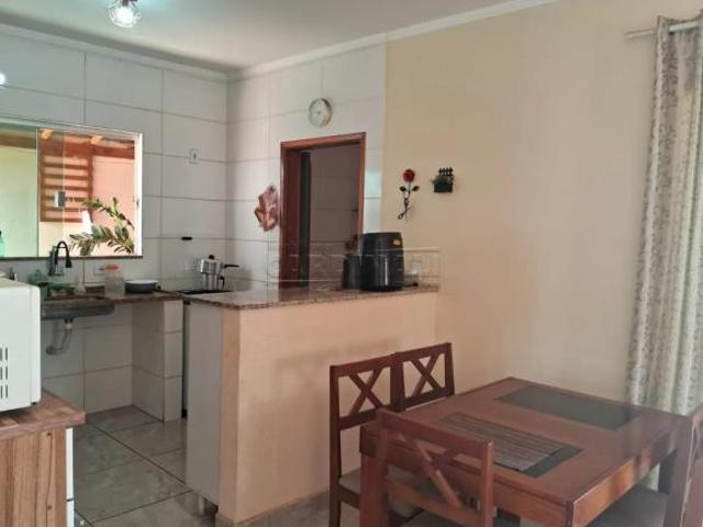 Casa para venda em Cidade Jardim de 120.00m² com 3 Quartos, 1 Suite e 4 Garagens