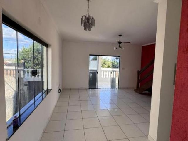 Casa para Venda em Cruzeiro, Vila Ana Rosa Novaes, 2 dormitórios, 2 suítes, 1 banheiro, 5 vagas