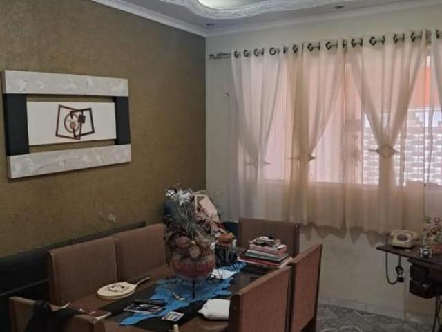 Casa para Venda em Cruzeiro, Vila Loyelo, 4 dormitórios, 4 banheiros, 1 vaga