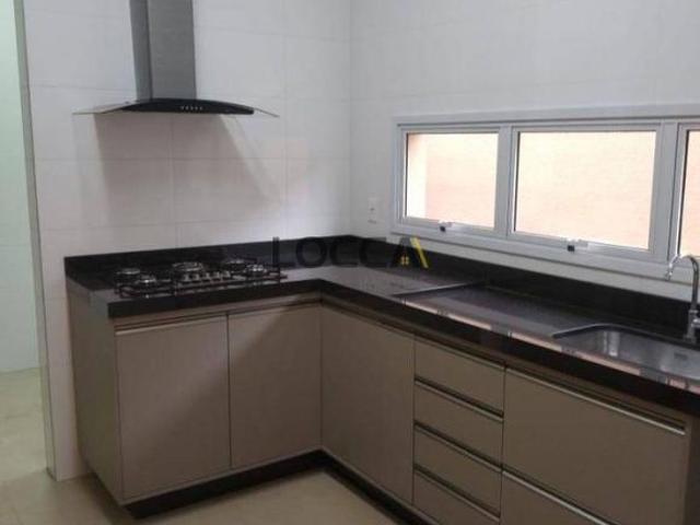 Casa para venda em Cravinhos de 156.00m² com 3 Quartos, 1 Suite e 3 Garagens