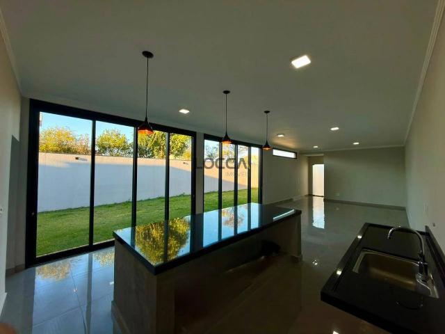 Casa para venda em Cravinhos em Cravinhos São Paulo de 200.00m² com 2 Quartos, 2 Suítes e 4 Garagens