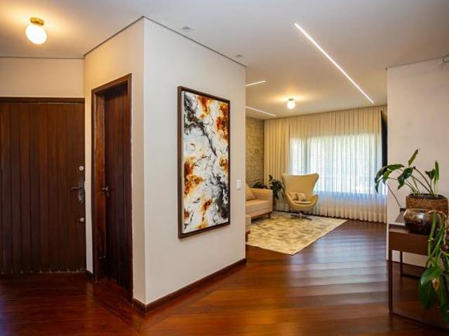 Casa para Venda em Curitiba, Bom Retiro, 4 dormitórios, 1 suíte, 6 banheiros, 4 vagas