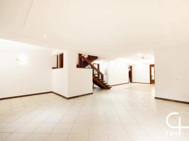 Casa para Venda em Curitiba, Ecoville, 6 dormitórios, 2 suítes, 7 banheiros, 6 vagas
