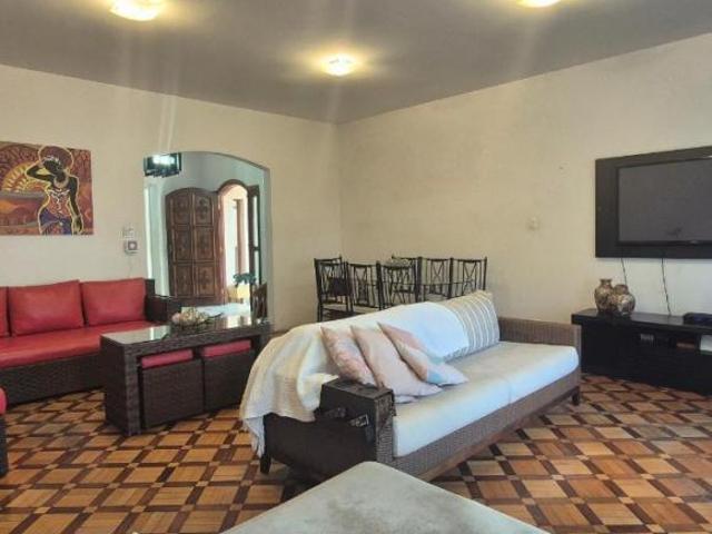Casa para venda em Aclimação com 3 quartos, sendo 1 suíte, 215m²