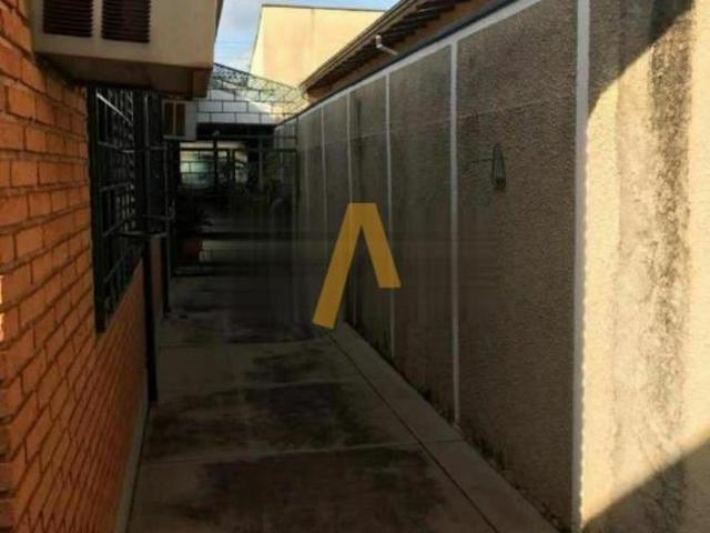Casa para venda em Alto Da Boa Vista de 212.00m² com 4 Quartos, 2 Suites e 4 Garagens