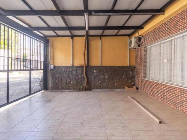 Casa para venda em Alto da Lapa com 3 quartos, sendo 1 suíte, 145m²