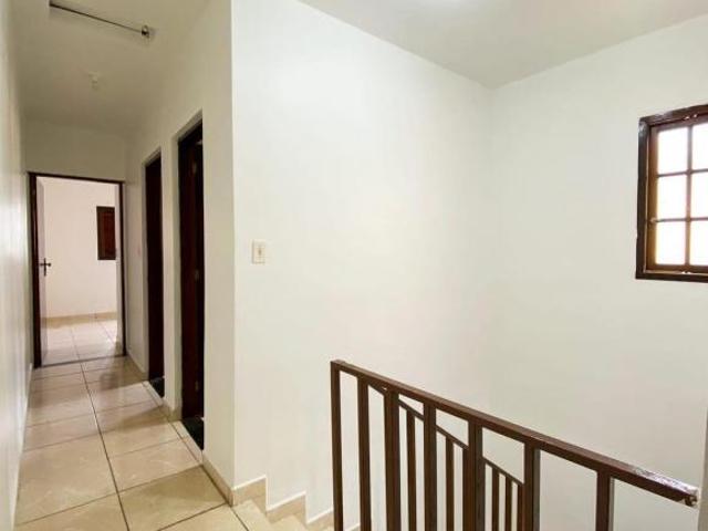 Casa para venda em Alto Ipiranga de 123.54m² com 3 Quartos, 1 Suite e 3 Garagens
