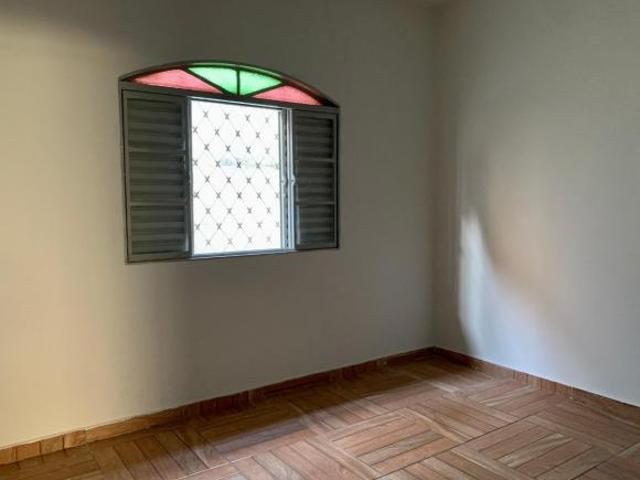 Casa para venda em Arvoredo, Contagem
