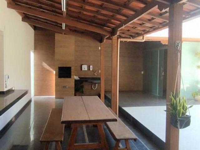 Casa para venda em Arvoredo, Contagem