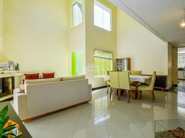 Casa para venda em Aristocrata de 247.00m² com 3 Quartos, 1 Suite e 6 Garagens