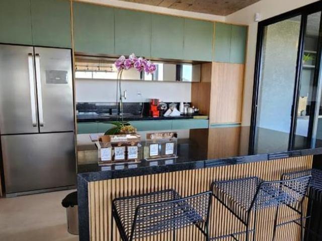 Casa para Venda em Atibaia/SP 4 Dorm. 219 m2 Área Útil